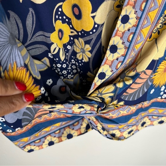 Angie Womens Size S Boho Floral Print Flutter Sleeve Surplice Neck Crop Top - Picture 6 of 8